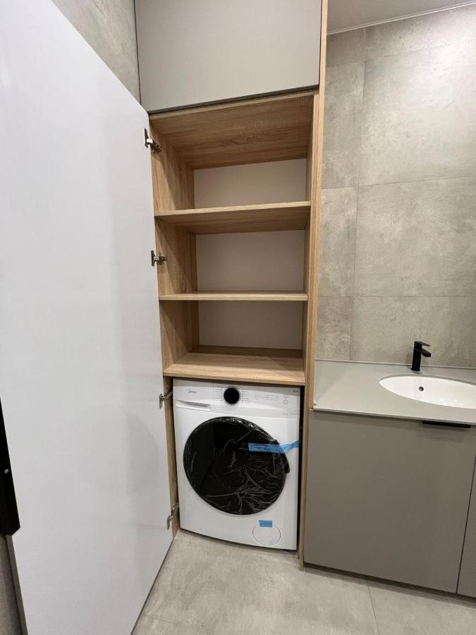 Freedom Elite Apartment Astana Bagian luar foto