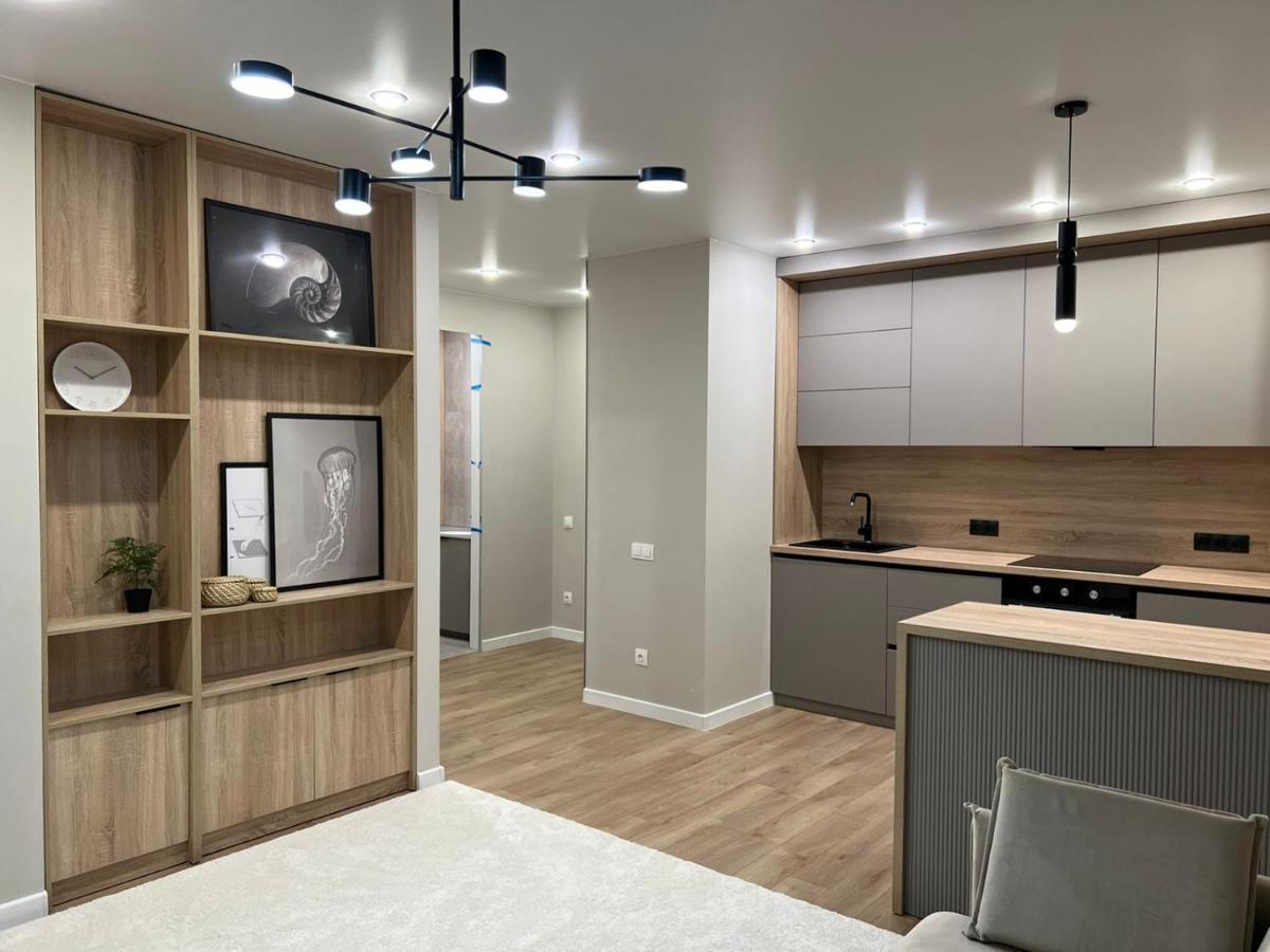 Freedom Elite Apartment Astana Bagian luar foto