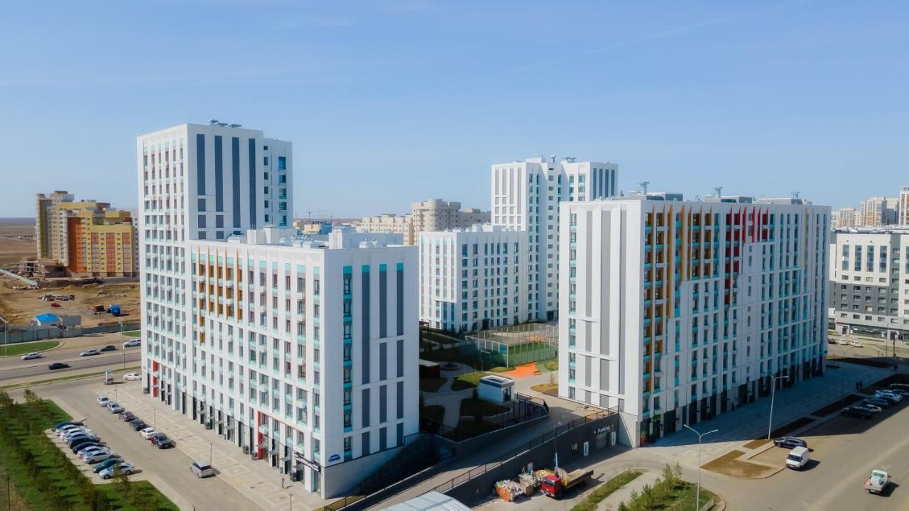 Freedom Elite Apartment Astana Bagian luar foto